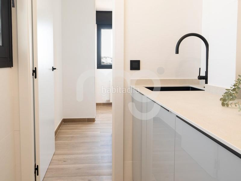 Foto 19521af4-c804-4844-9d64-d446d1fb8a2d. Àtic amb xemeneia calefacció aparcament piscina a Sant Andreu de Llavaneres