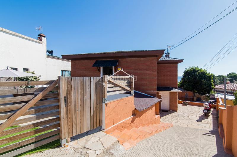 Foto 4a2d54f4-5114-4320-91e2-7f3d47ba975c. Chalet mit heizung parking in Teià