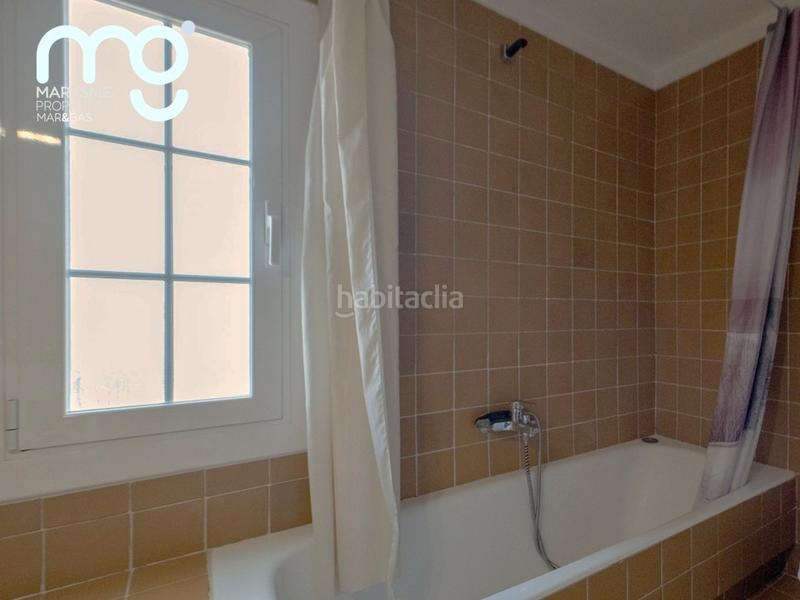 Foto bd5f223b-9fcf-4413-8801-a4516baa7f50. Chalet con camino riscaldamento in Vilassar de Dalt