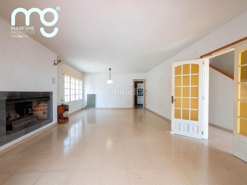 Foto db8f24ab-d92e-4387-a004-571a599c1d17. Chalet con camino riscaldamento in Vilassar de Dalt