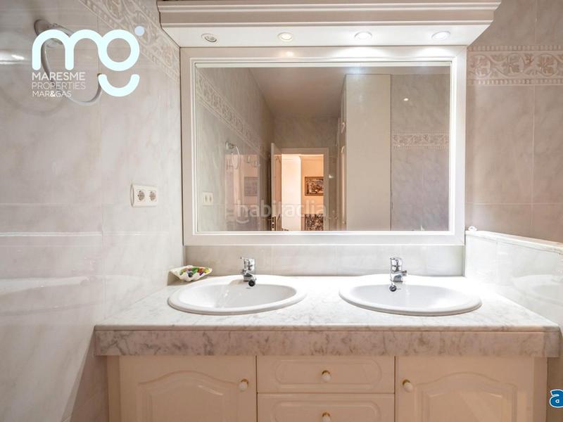 Foto 26d66dbf-266b-457a-a39a-1e122c8a6605. Casa adosada espectacular casa en premia de mar en Premià de Mar