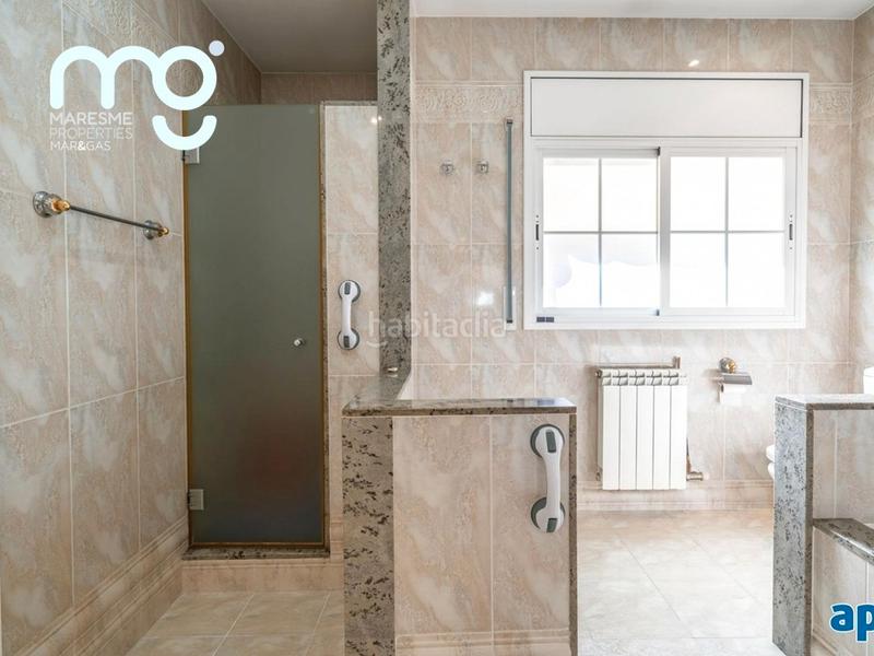 Foto 6bdfb8f8-90c1-4596-8c2b-2bcadbe926ce. Casa adosada espectacular casa en premia de mar en Premià de Mar