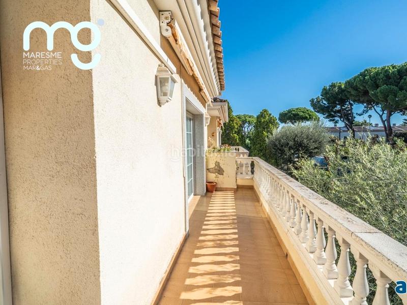 Foto b1c256fd-1a92-4e2c-81bc-3238701e8710. Casa adosada espectacular casa en premia de mar en Premià de Mar