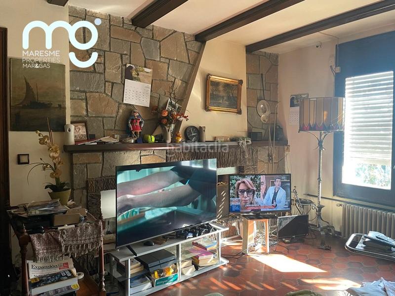 Foto 36c9d1f3-76af-437e-8c90-2f2113cda9b3. Chalet con camino riscaldamento parcheggio piscina in Cabrils