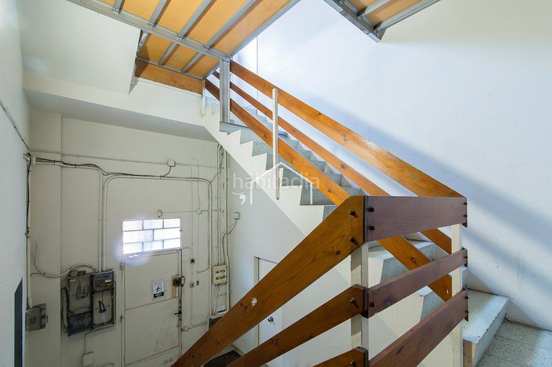 Foto 62eb0d20-e021-465f-a876-cc8b0832a720. Industrial building in Bon Pastor Barcelona