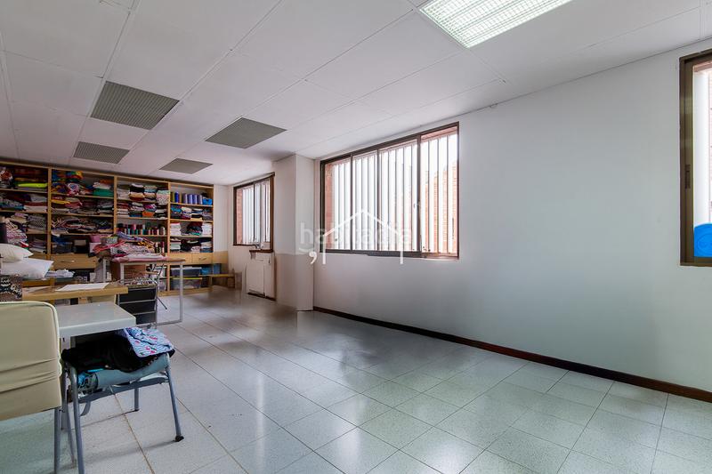 Foto 65c9eb48-8b73-4800-9e36-70571babce84. Industrial building in Bon Pastor Barcelona