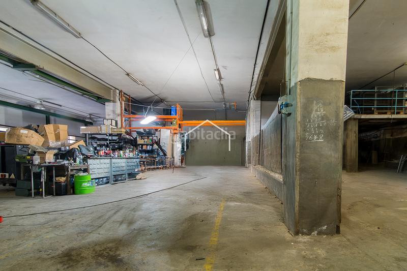 Foto 65faeab7-c6b7-47f6-b7f3-f707eb262315. Industrial building in Bon Pastor Barcelona