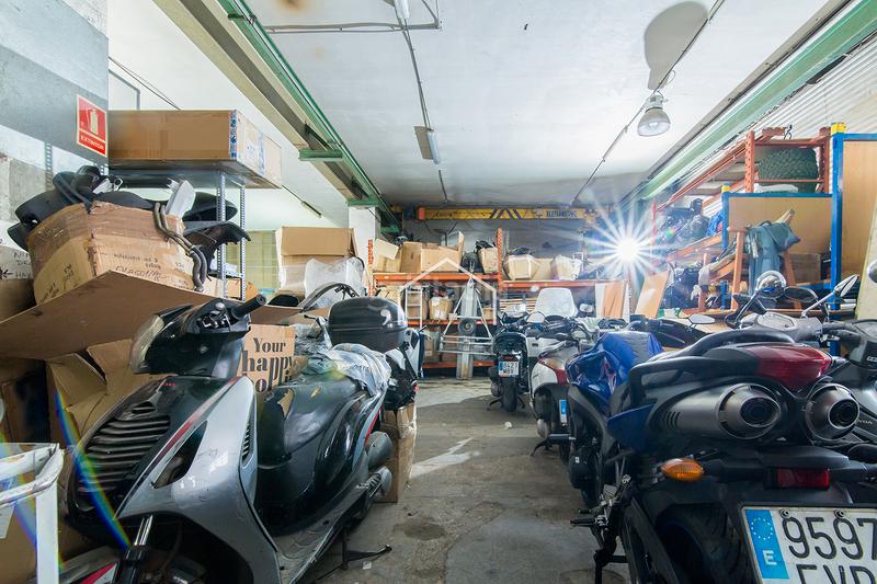 Foto a8fc3143-d2a0-43e3-96e8-ec9f91b305ad. Industrial building in Bon Pastor Barcelona