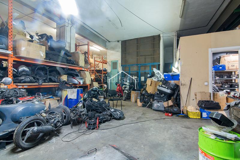 Foto d434bf77-b7a0-4aa2-90a3-b63ed410d401. Industrial building in Bon Pastor Barcelona