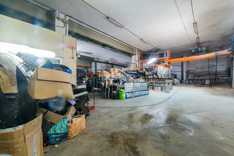 Foto f88e6d57-c192-4d0c-809d-3640666abbc6. Industrial building in Bon Pastor Barcelona