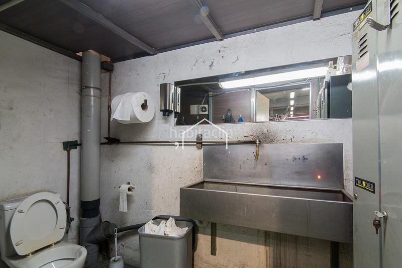 Foto ff23af18-d200-4ab2-9041-d898406f2ff7. Industrial building in Bon Pastor Barcelona