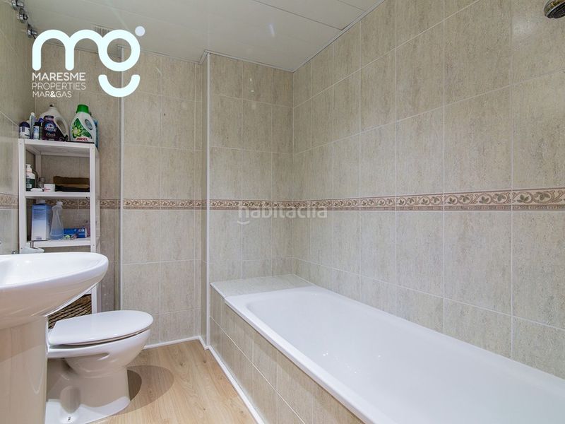 Foto 9b668729-ac95-4281-818e-c66c82b0172d. Dúplex amb calefacció aparcament a Centre Pineda de Mar