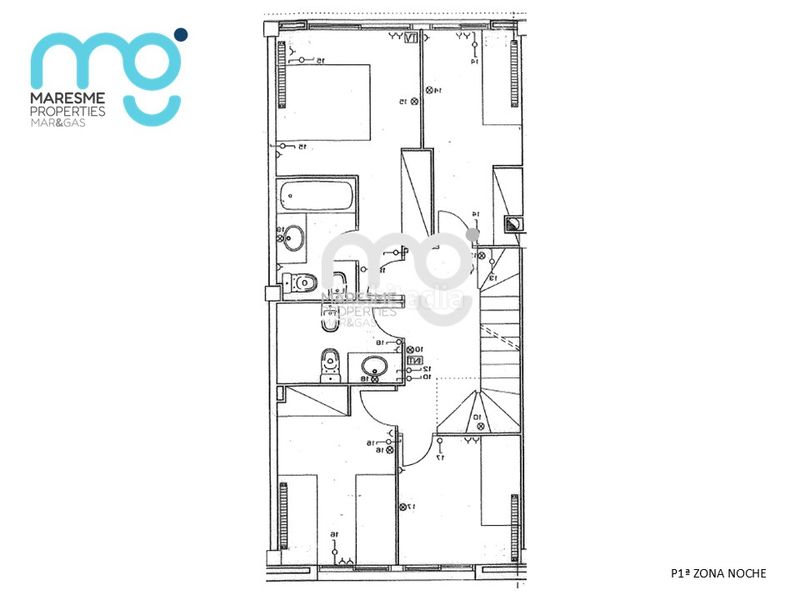 Foto 17103e40-160c-492a-8fb0-16d112231f2e. Casa aparellada amb xemeneia calefacció aparcament piscina a Premià de Mar