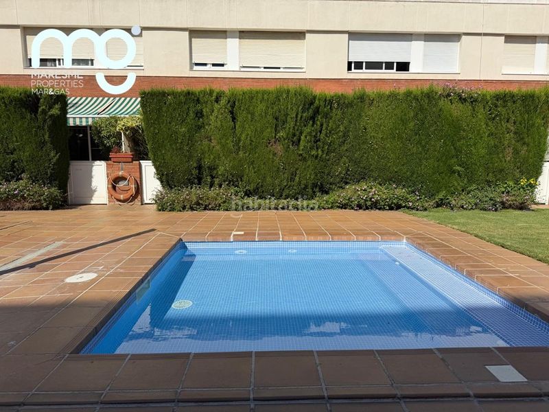 Foto 2e2abb34-476f-4631-9954-1400d6979b4a. Casa aparellada amb xemeneia calefacció aparcament piscina a Premià de Mar