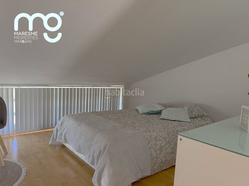 Foto a5c2c2ed-f414-4459-9b96-04200295eb9a. Casa aparellada amb xemeneia calefacció aparcament piscina a Premià de Mar