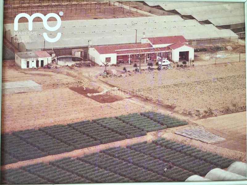 Foto c201f5ed-0b9c-44c9-9357-25eb23b82db9. Masia amb aparcament a Zona Industrial i Agrícola Vilassar de Mar