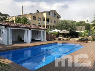 Xalet a Sant Feliu de Codines. Magnífica casa en sant feliu de codines