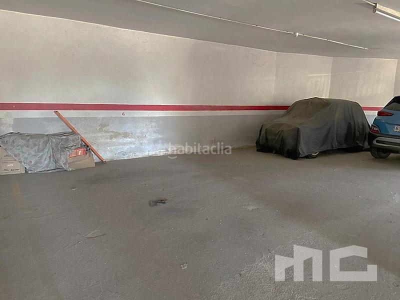 Foto 2b80bd04-e947-47ce-9b49-30750be3d681. Parking coche garaje en joan de austria en Morera Badalona
