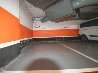 Parking coche  Avinguda de francesc macià. ¡gran oportunidad!