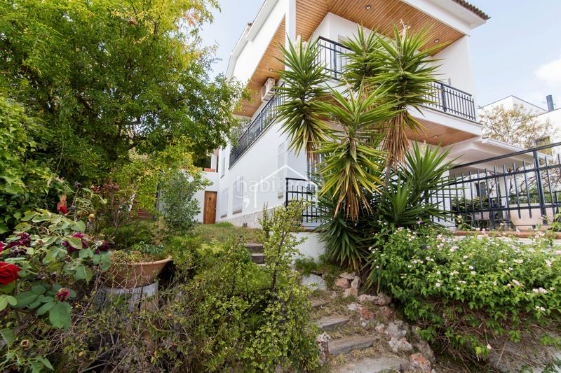 Foto 081c56f5-58a1-4415-99d3-536676f0c7f0. Chalet ¡oportunidad única! venta de una espectacular casa a cuatro vientos en una zona privilegiada en Masnou (El)