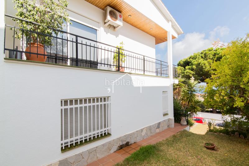 Foto 8021bb1e-ee39-4801-b5fa-ea65f3e3a21a. Chalet ¡oportunidad única! venta de una espectacular casa a cuatro vientos en una zona privilegiada en Masnou (El)