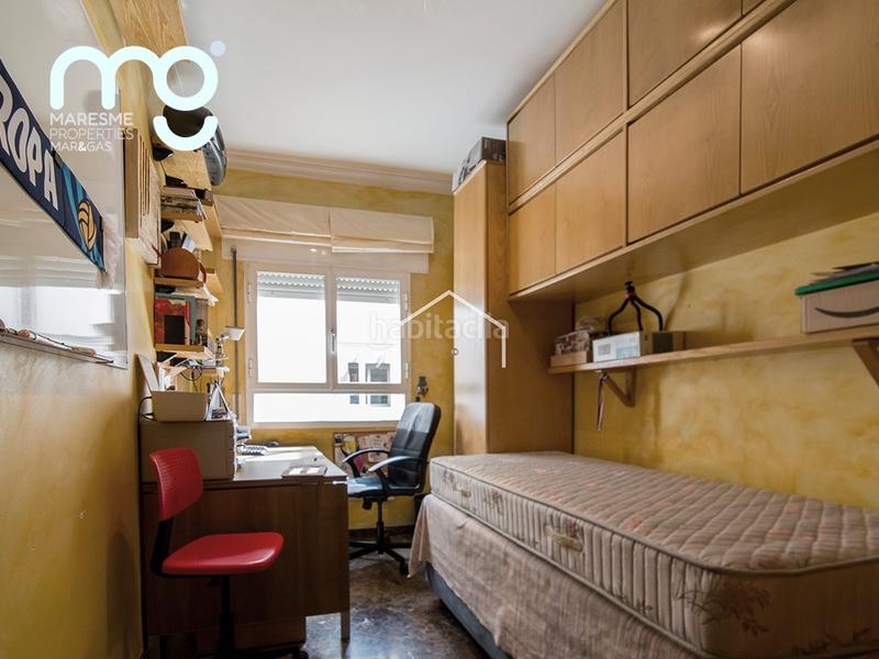 Foto b7adf47c-2573-4058-bb24-18a152e88b5f. Àtic amb xemeneia calefacció aparcament a El Camp d´en Grassot i Gràcia Nova Barcelona