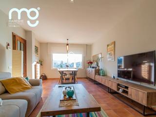 Maison jumelée  Carrer d'aranyó. Acogedora casa pareada en sant iscle de valllalta