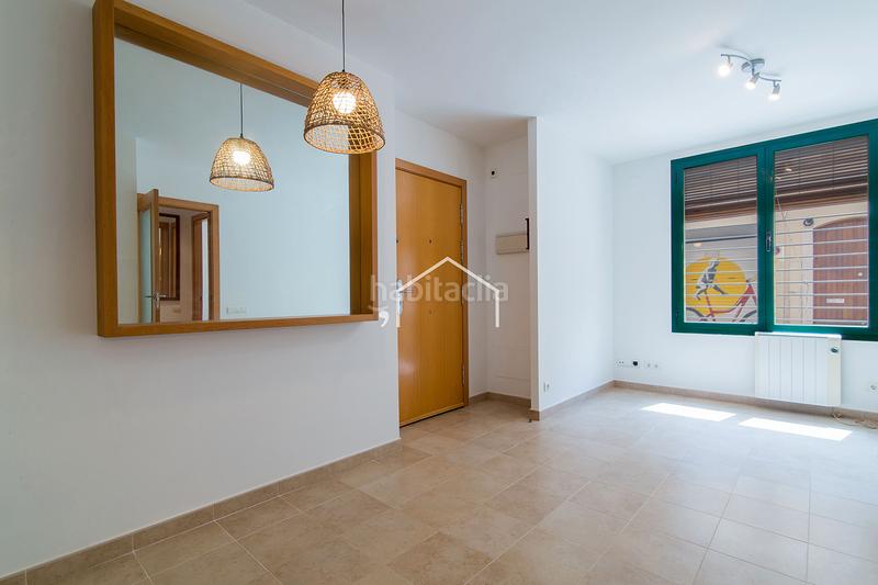 Foto fe3eddcd-239b-4c9d-b17e-53843f434875. Planta baja nuevo, exterior y cerca de la playa en Premià de Mar