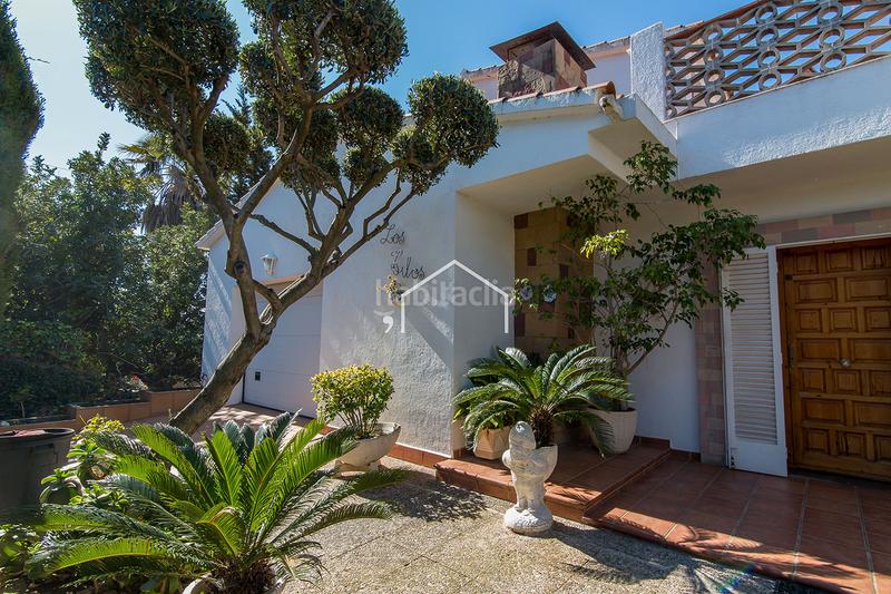 Foto 3db96798-16ab-4bdc-a7e5-de01e9a23763. Chalet casa unifamiliar con piscina y jardín en Premià de Dalt