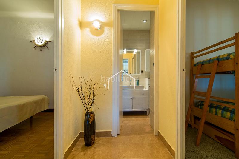 Foto e327a9bd-0606-43e9-9e22-3c05fa7e0766. Chalet casa unifamiliar con piscina y jardín en Premià de Dalt