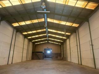 Bâtiment à usage industriel à Avenida españa 64. Nave de 1.000mts, da a dos calles, dos puertas