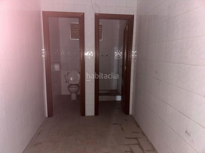 Foto 4e17477f-2b12-4bc3-bfcd-35e90962a382. Nave industrial en avenida españa 64 nave de 1.000mts, da a dos calles, dos puertas en Cabanes