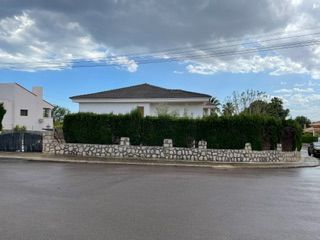 Chalet  Calle c 10. Chalet en masia gaeta