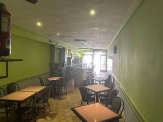 Business premise in Calle abadia 8. Local bar restaurente y vivienda