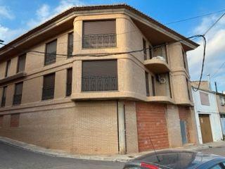 Terreny residencial a Carrer de l'estrella 27. 4 pisos + almacén + trasteros a falta de rematar