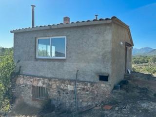 Rural plot in Benifallet. Finca con agua, casa de dos plantas de 60 mts vistas al rio ebro
