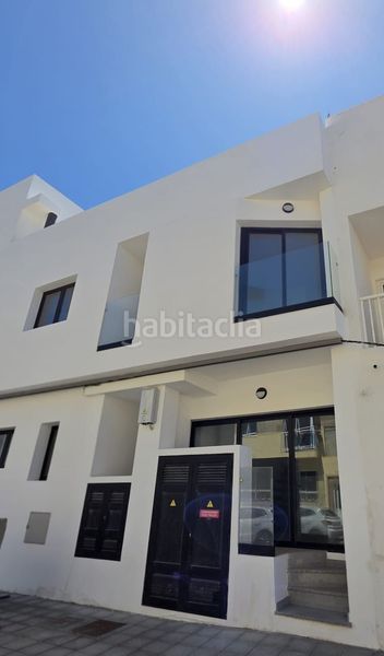 Foto b9860b18-641e-4e81-9627-71f59c5fbf11. Dúplex a El Cotillo Oliva (La)