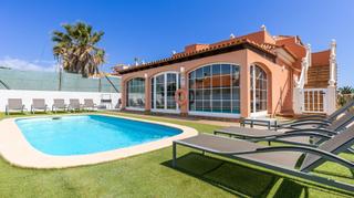Casa  Angel jove, urb. el cotijo. Exclusivo chalet independiente en campo de golf elba