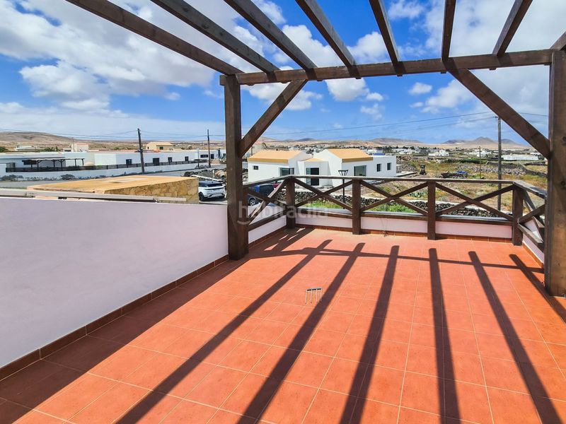 Foto 0b190e51-44d3-4481-b7e6-4008d001cfc3. Casa a Lajares Oliva (La)