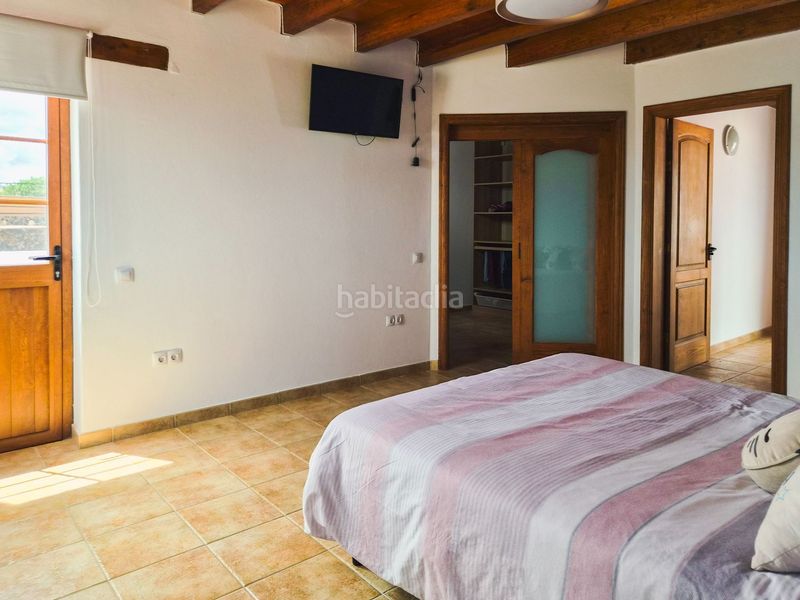 Foto 8d970bab-26ea-4477-997e-e38cfb6c2665. Casa a Lajares Oliva (La)