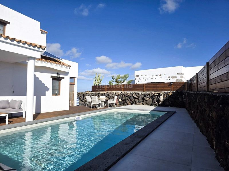 Foto ac50e107-8565-4d46-ae99-9083acc577f0. Casa a Lajares Oliva (La)