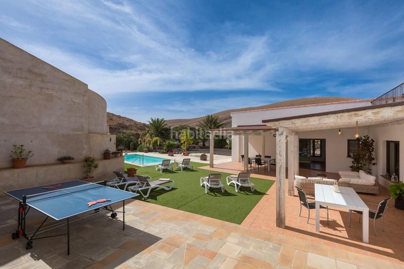 Foto 32f52f42-2188-48f3-888e-aac9fbb65c3e. Xalet amb piscina a Pájara pueblo Pájara
