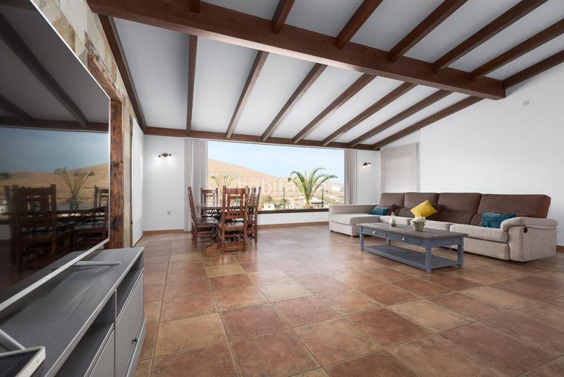 Foto a31cb967-2eb7-4147-9a18-0c1e45c7ce8c. Xalet amb piscina a Pájara pueblo Pájara