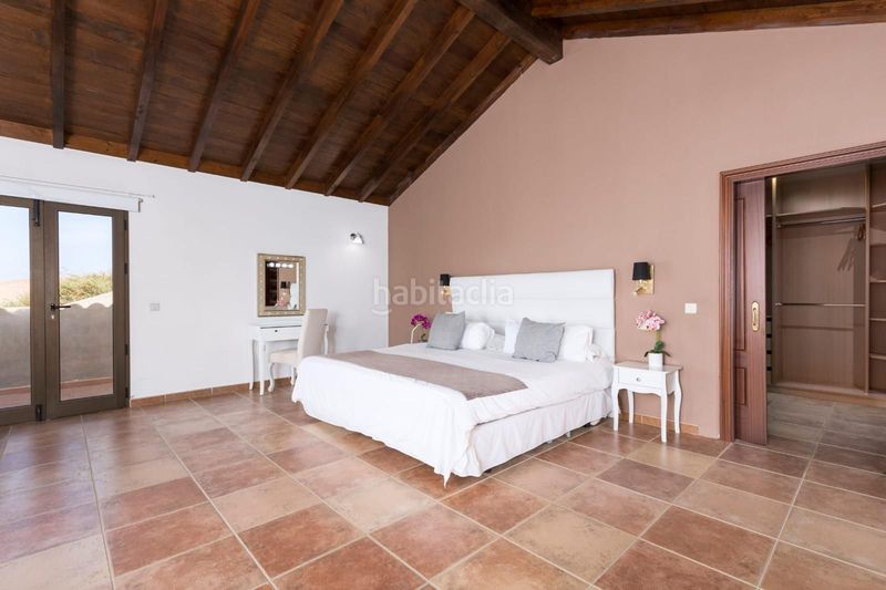 Foto d2d250ea-9331-4e0e-b45f-7aa5ee7c21ad. Xalet amb piscina a Pájara pueblo Pájara