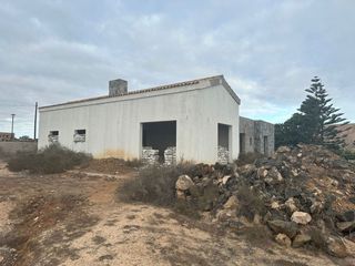 Casa  Los altos. Oportunidad villa con licencia y proyecto en villaverde, la oliv