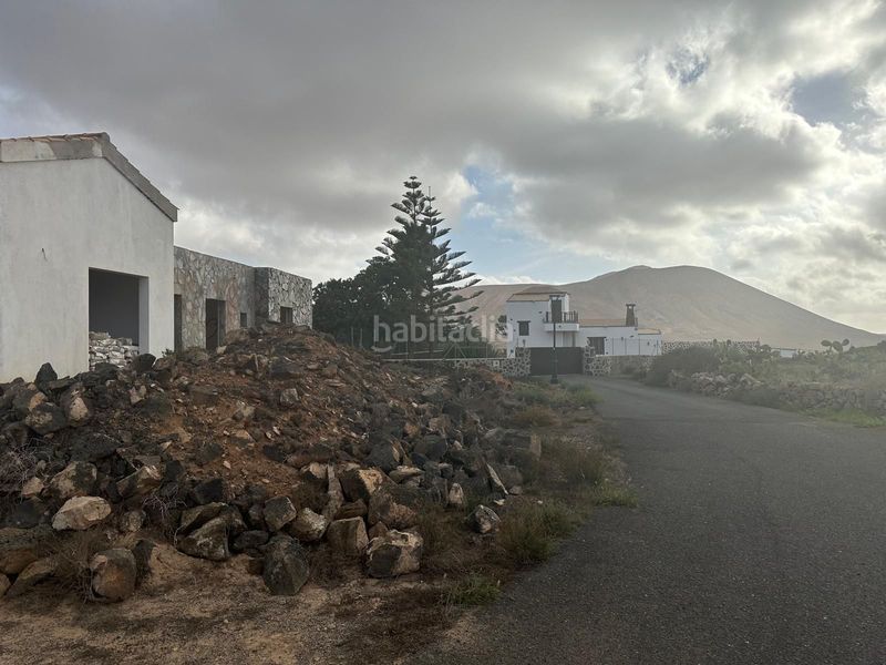 Foto b048584b-8af3-4880-8b59-11fb24357c53. Casa a Villaverde Oliva (La)