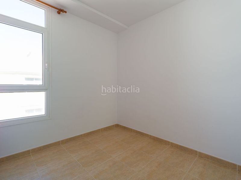 Foto c4693a84-ffed-45b7-91d9-44597ed6c90a. Pis a Corralejo Oliva (La)
