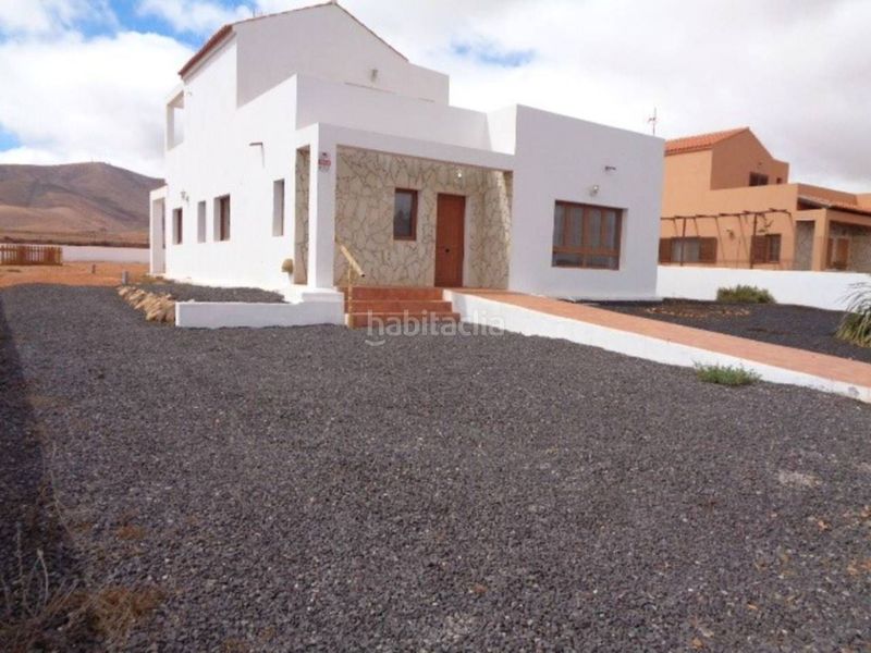 Foto b7bbbd7a-7c03-4dcf-8a6a-30e38a13a319. Casa a Antigua pueblo Antigua