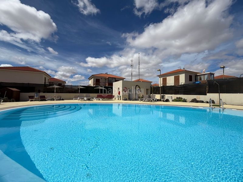 Foto bce820c5-e6f9-4575-95a2-9330fbcc92f2. Casa a Corralejo Oliva (La)