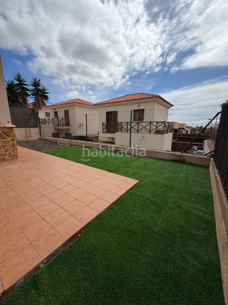 Foto d1637bb7-521a-45da-b6df-25b584302ef2. Casa a Corralejo Oliva (La)